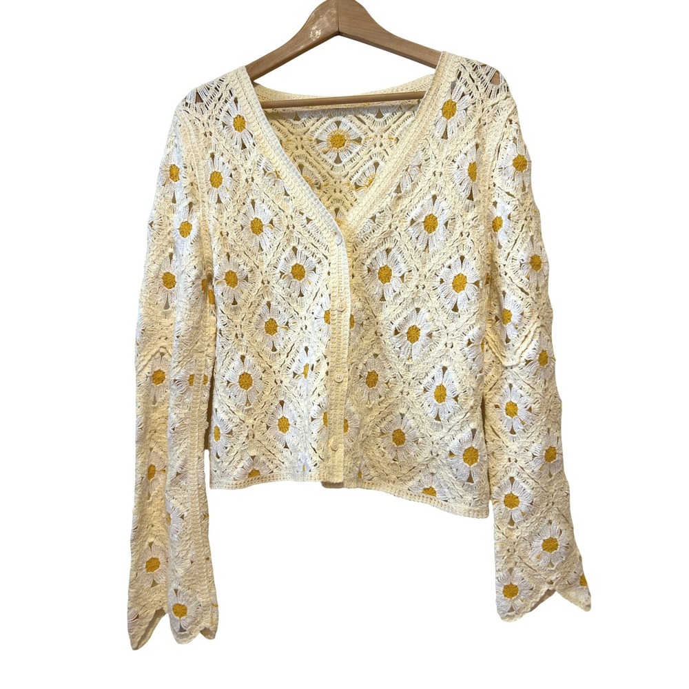 Daisies Crochet Cardigan Sweater Size S/M Cream Yellow Floral Festival Cottage